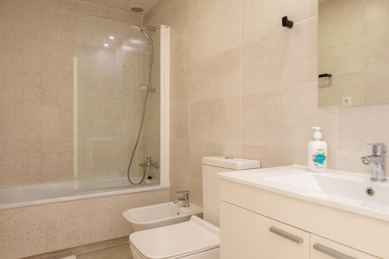Bright, Brand New & Very Comfortable Apartment Valencia Exteriör bild